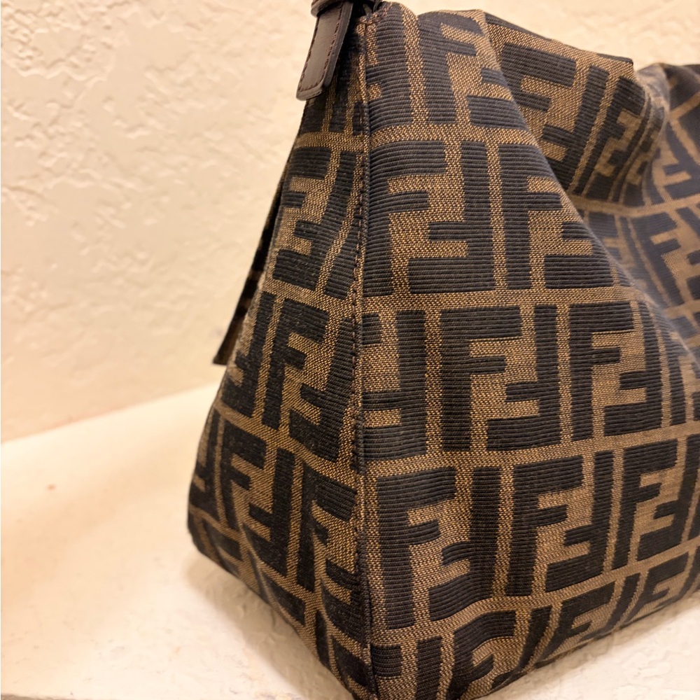 Fendi Zucca Mamá Baguette - Picture 5 of 16